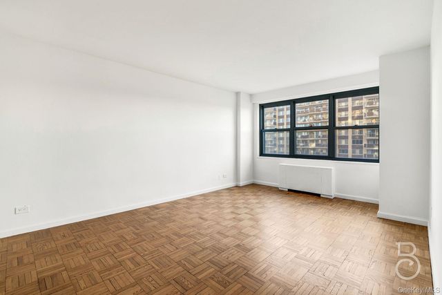 18-05 215th Street 4F, Bayside, NY 11360