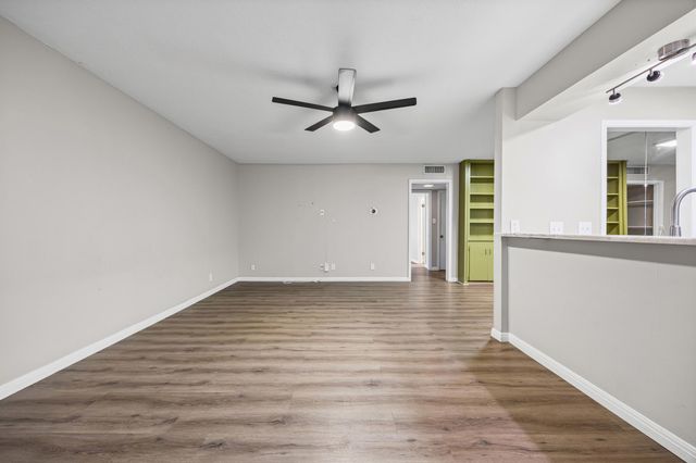 1240 Barton Hills DR 105, Austin, TX 78704