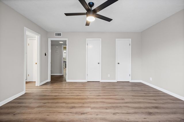 1240 Barton Hills DR 105, Austin, TX 78704