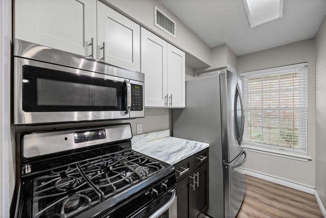 1240 Barton Hills DR 105, Austin, TX 78704