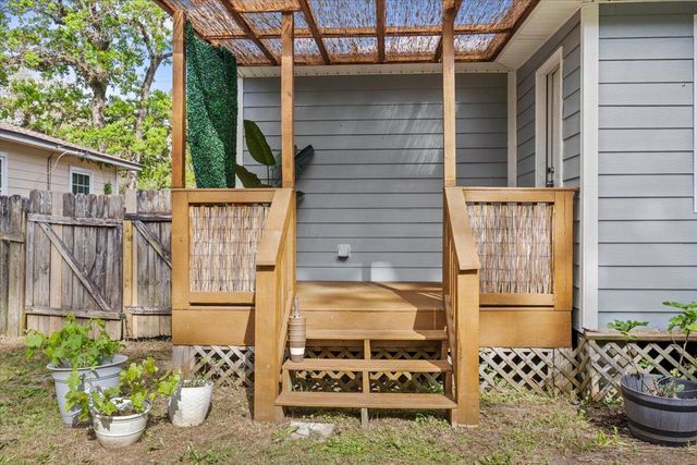 555 N 68th Avenue, Pensacola, FL 32506