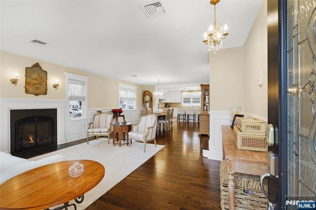 15 Moore Place, North Arlington, NJ 07031