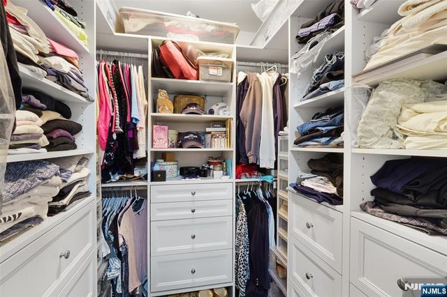 15 Moore Place, North Arlington, NJ 07031