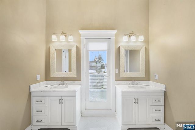 15 Moore Place, North Arlington, NJ 07031