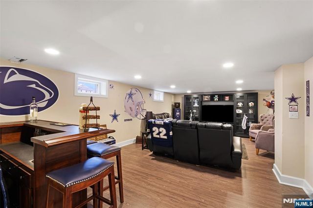 15 Moore Place, North Arlington, NJ 07031