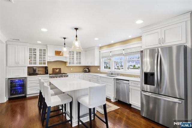 15 Moore Place, North Arlington, NJ 07031