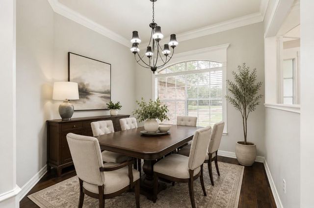 900 Enchanted Oaks Drive, Angleton, TX 77515