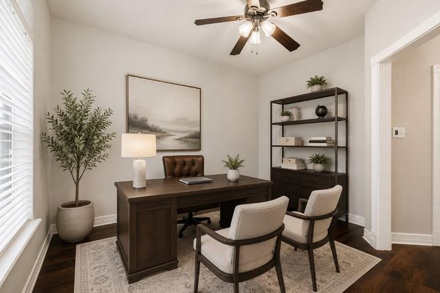900 Enchanted Oaks Drive, Angleton, TX 77515