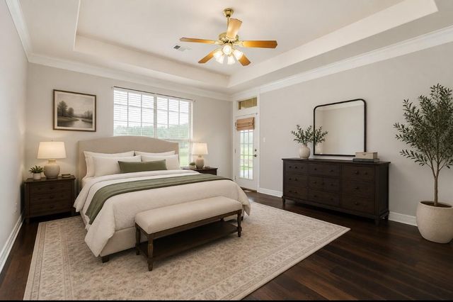 900 Enchanted Oaks Drive, Angleton, TX 77515