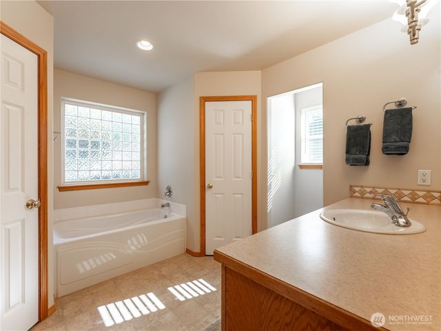 39 S Mandolin Avenue, East Wenatchee, WA 98802