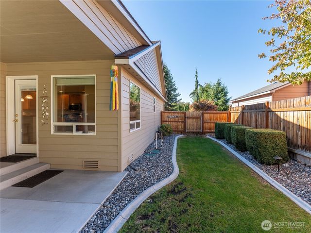 39 S Mandolin Avenue, East Wenatchee, WA 98802