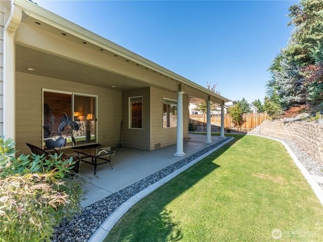 39 S Mandolin Avenue, East Wenatchee, WA 98802