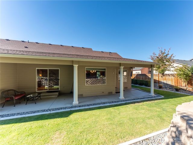 39 S Mandolin Avenue, East Wenatchee, WA 98802