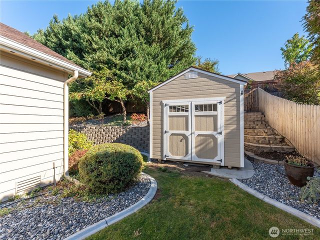 39 S Mandolin Avenue, East Wenatchee, WA 98802