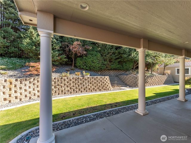 39 S Mandolin Avenue, East Wenatchee, WA 98802