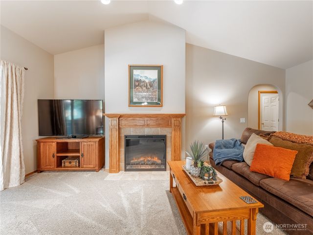 39 S Mandolin Avenue, East Wenatchee, WA 98802