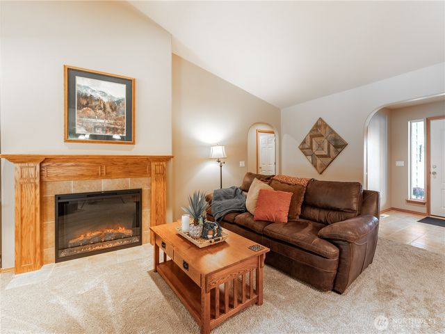 39 S Mandolin Avenue, East Wenatchee, WA 98802