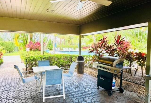 3080 N Course Drive 407, Pompano Beach, FL 33069