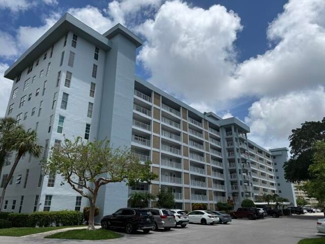 3080 N Course Drive 407, Pompano Beach, FL 33069