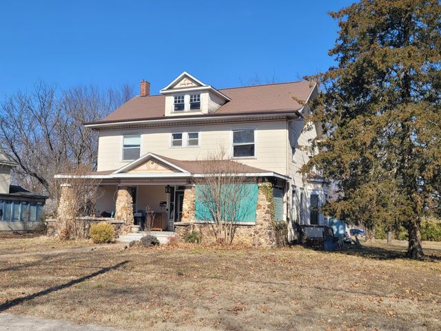 911 Grace Avenue Avenue, West Plains, MO 65775