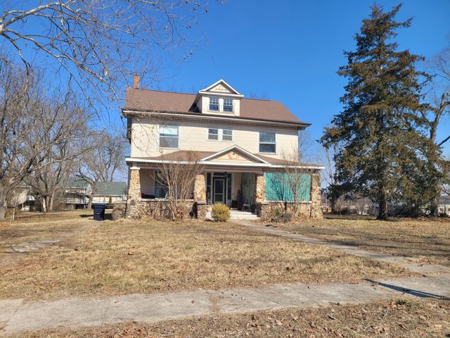 911 Grace Avenue Avenue, West Plains, MO 65775