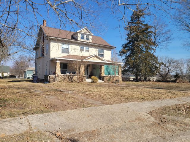 911 Grace Avenue Avenue, West Plains, MO 65775