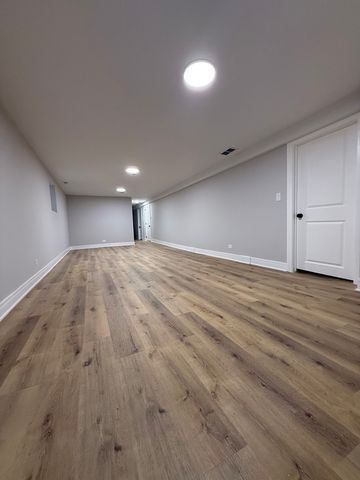 7634 S Loomis Boulevard, Chicago, IL 60620