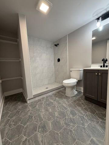 7634 S Loomis Boulevard, Chicago, IL 60620