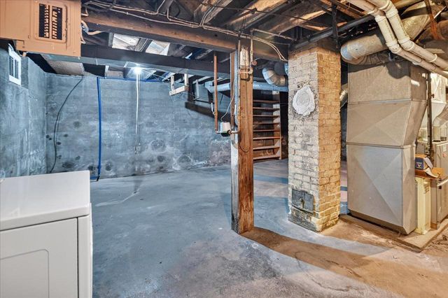 106 S 8th Street, Mount Horeb, WI 53572