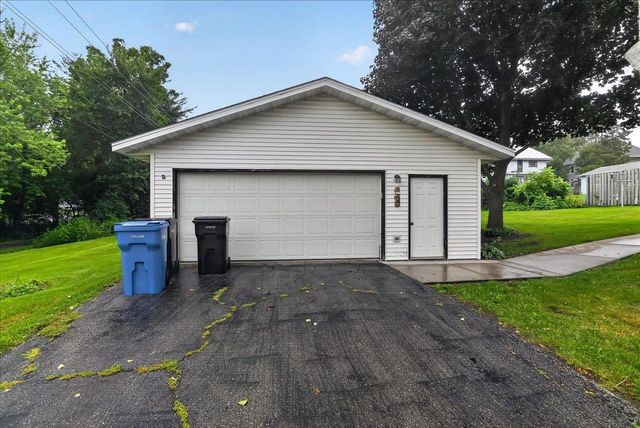 106 S 8th Street, Mount Horeb, WI 53572