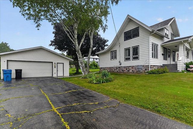 106 S 8th Street, Mount Horeb, WI 53572