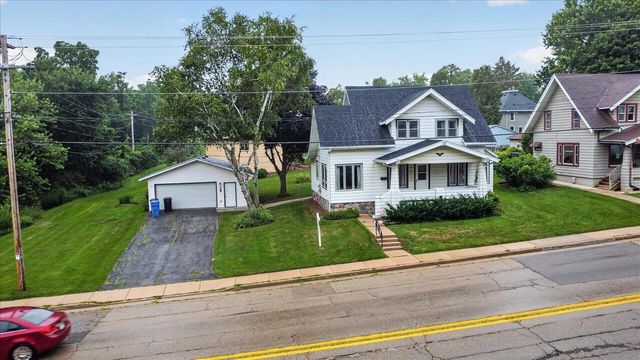 106 S 8th Street, Mount Horeb, WI 53572