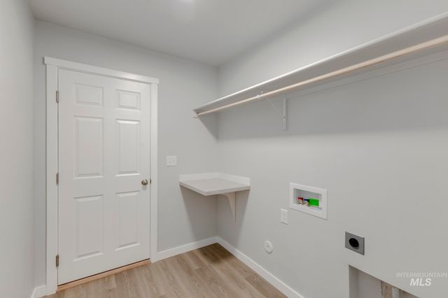 3466 E Boxelder Dr, Nampa, ID 83686