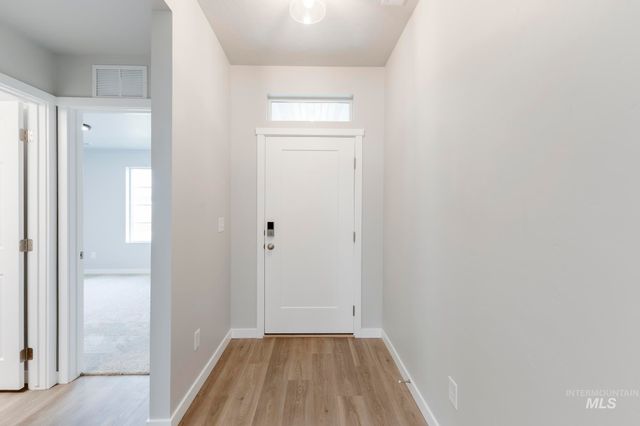 3466 E Boxelder Dr, Nampa, ID 83686