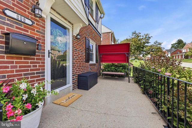 808 STANBRIDGE RD, Drexel Hill, PA 19026