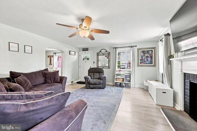 808 STANBRIDGE RD, Drexel Hill, PA 19026