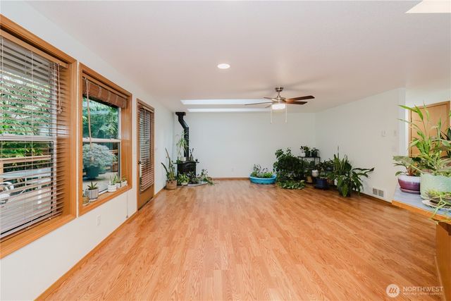 566 E Pointes Drive W, Shelton, WA 98584