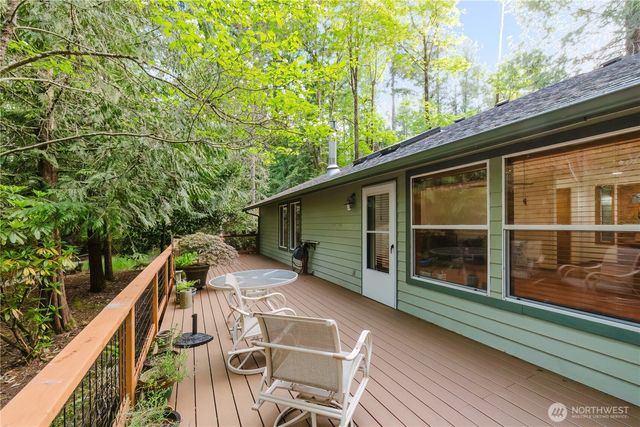 566 E Pointes Drive W, Shelton, WA 98584