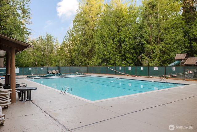 566 E Pointes Drive W, Shelton, WA 98584