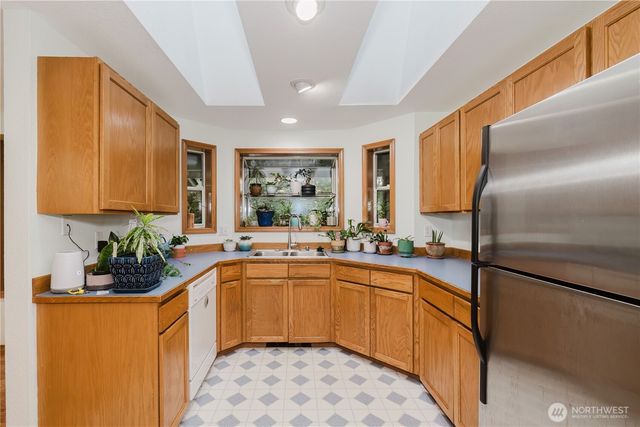 566 E Pointes Drive W, Shelton, WA 98584