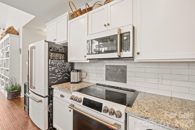 1107 Finger Bridge Road, Hickory, NC 28602