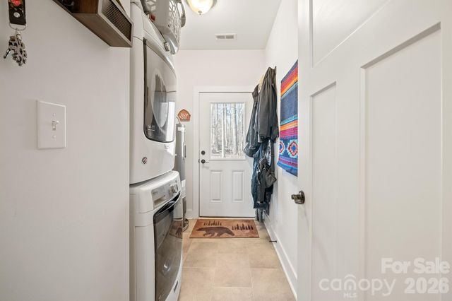 1107 Finger Bridge Road, Hickory, NC 28602