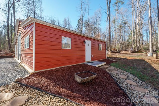 1107 Finger Bridge Road, Hickory, NC 28602