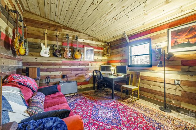 1107 Finger Bridge Road, Hickory, NC 28602