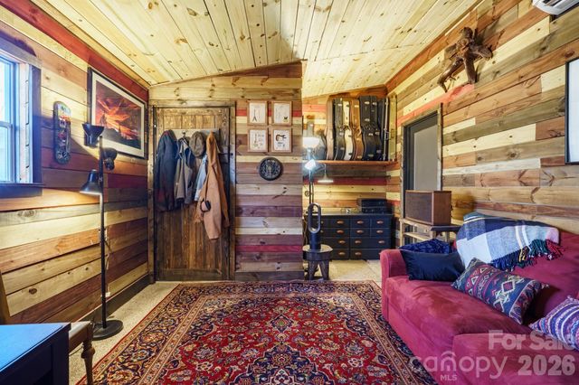 1107 Finger Bridge Road, Hickory, NC 28602