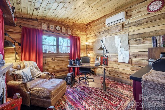 1107 Finger Bridge Road, Hickory, NC 28602