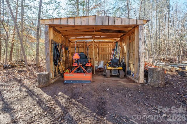 1107 Finger Bridge Road, Hickory, NC 28602