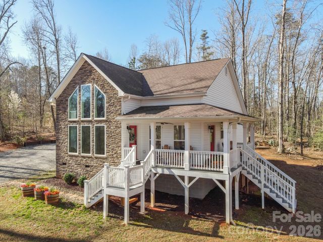 1107 Finger Bridge Road, Hickory, NC 28602