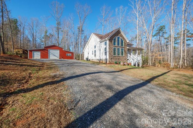 1107 Finger Bridge Road, Hickory, NC 28602