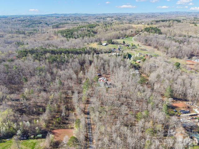 1107 Finger Bridge Road, Hickory, NC 28602